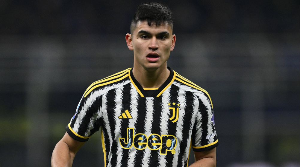 carlos-alcaraz-juventus-2023-24-1707150047-128578-3