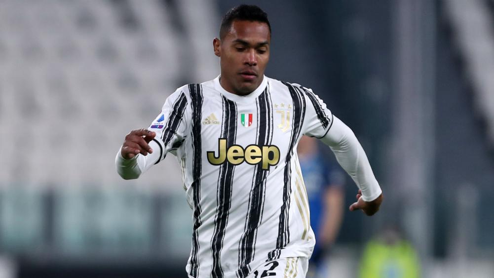 Alex-Sandro-3