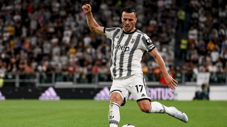 1660600949_La-Juventus-simpose-pour-ses-debuts-avec-Kostic-3