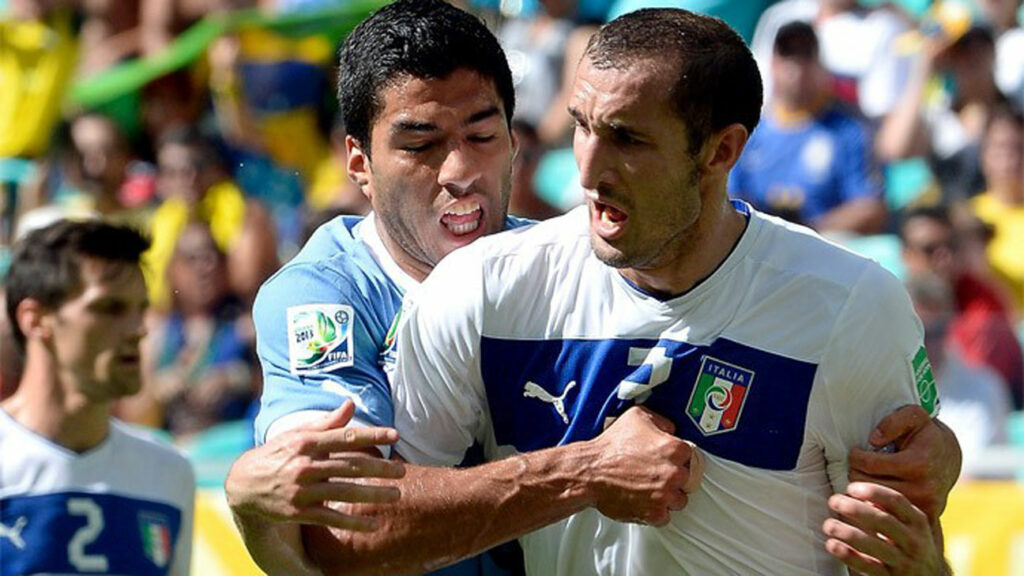 suarez-chiellini-1