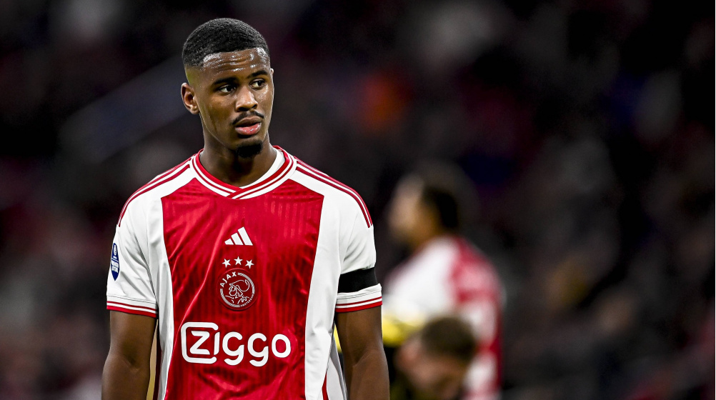 jorrel-hato-ajax-2023-24-1702459552-123754-1