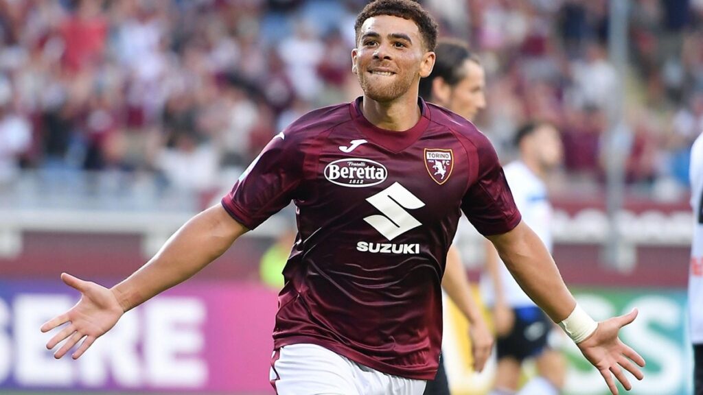 Che-Adams-1